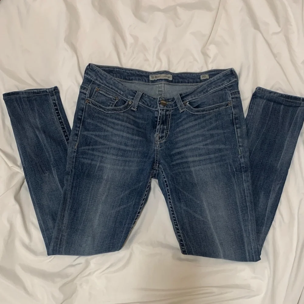 BKE Women's Skinny Jeans in Blue - Picture 4 of 5